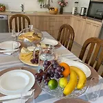 Modern Private Villa Bonaventura With Pool & Jacuzzi & Bbq For Families & Groups Near Split Willa Neoric