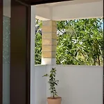 Modern Private Villa Bonaventura With Pool & Jacuzzi & Bbq For Families & Groups Near Split Willa