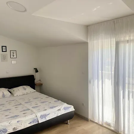 Modern Private Villa Bonaventura With Pool & Jacuzzi & Bbq For Families & Groups Near Split * Neoric