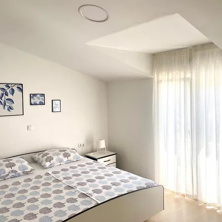 Willa Modern Private Villa Bonaventura With Pool & Jacuzzi & Bbq For Families & Groups Near Split